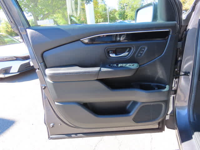 Certified 2025 Honda Pilot EX-L image 17