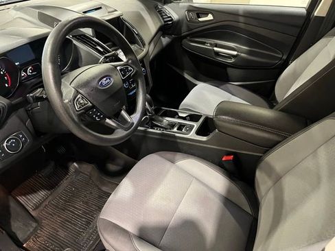 Used 2018 Ford Escape SE w/ SE Sync 3 Package image 16
