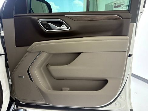 Used 2021 Chevrolet Tahoe Z71 AWD/4WD image 39