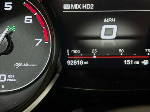 Used 2018 Alfa Romeo Stelvio Ti AWD/4WD image 8