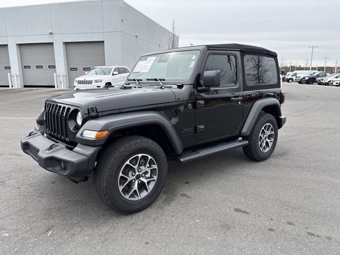 Certified 2024 Jeep Wrangler Sport S image 5