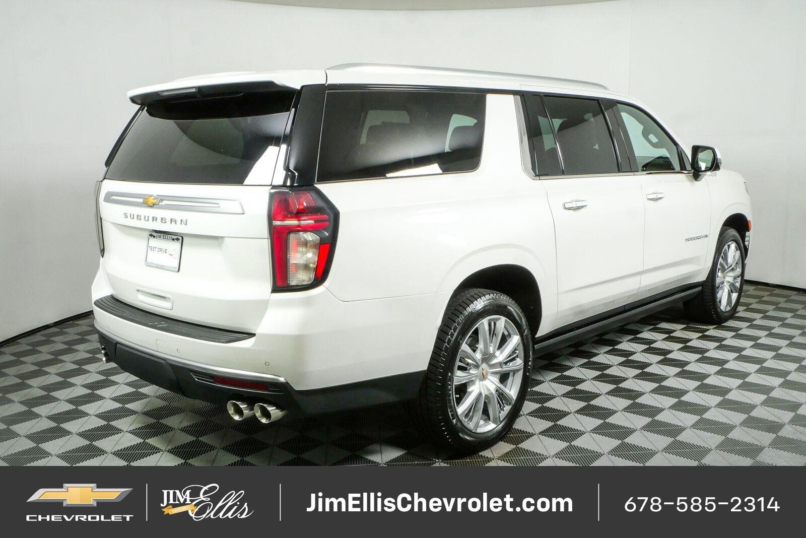 Certified 2021 Chevrolet Suburban High Country w/ Premium Package AWD/4WD image 3