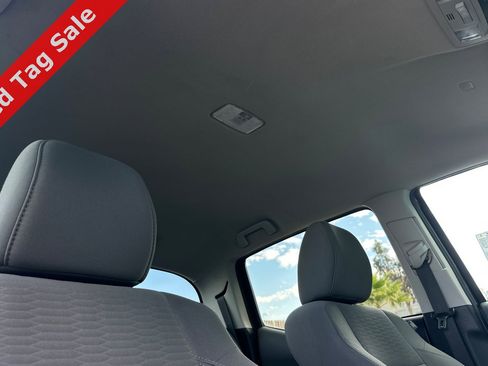 Used 2019 Toyota Tacoma SR5 image 16