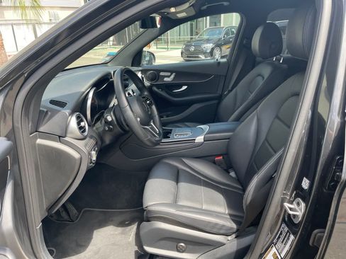 Used 2022 Mercedes-Benz GLC 300 image 6
