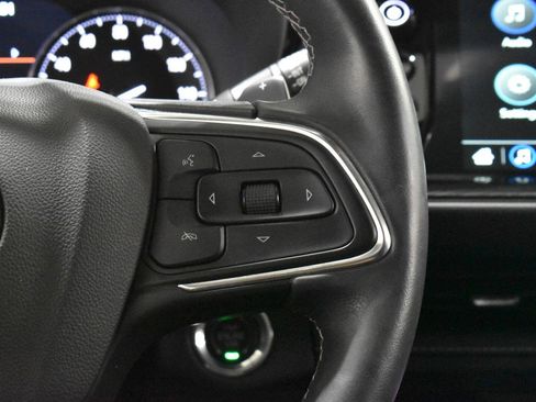 Used 2023 Buick Envision Essence FWD image 8