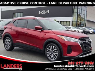 Used 2024 Nissan Kicks SV video 1