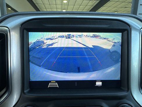 Used 2021 Chevrolet Silverado 1500 LT image 22