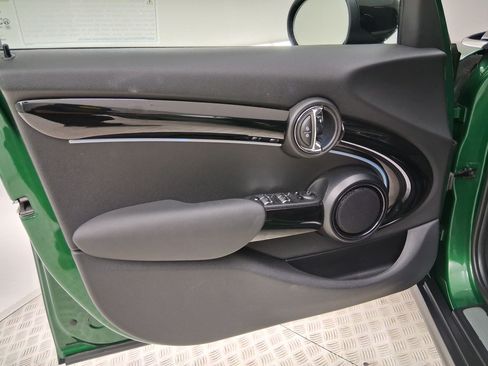 Used 2024 MINI Cooper S FWD image 18