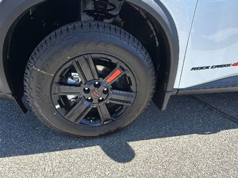 New 2026 Nissan Rogue SV AWD/4WD image 9