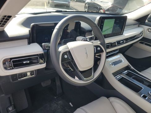 New 2026 Lincoln Aviator Reserve AWD/4WD image 12
