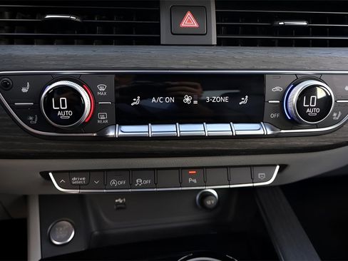 Used 2023 Audi A4 2.0T Premium Plus w/ Premium Plus Package image 25