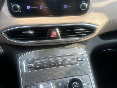 Used 2022 Hyundai Santa Fe SEL w/ Convenience Package FWD image 4