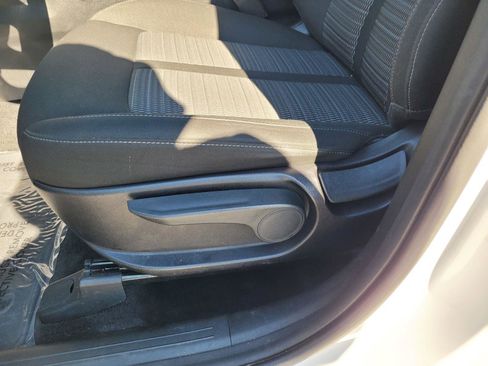 Used 2022 Kia Sorento LX image 20