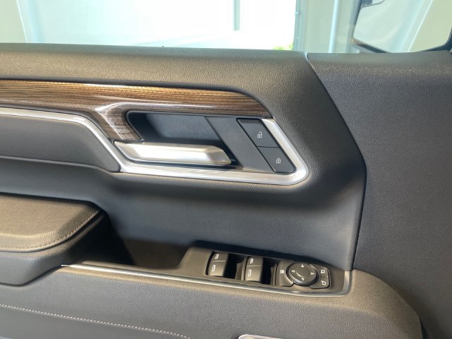 Used 2026 Chevrolet Silverado 1500 RST AWD/4WD image 15