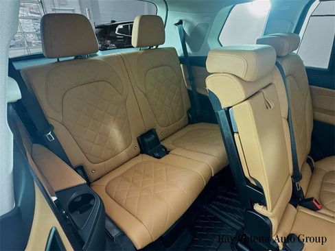 Used 2026 BMW X7 xDrive40i image 29