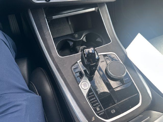 Used 2023 BMW X5 xDrive40i AWD/4WD image 19