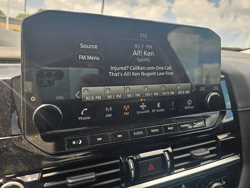 Used 2023 Nissan Pathfinder SL w/ SL Premium Package FWD image 27
