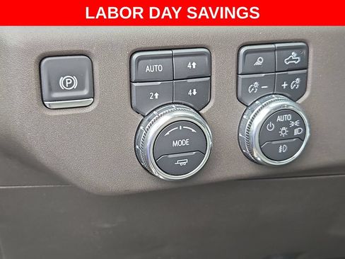 Used 2025 GMC Sierra 1500 SLT w/ SLT Premium Plus Package AWD/4WD image 19