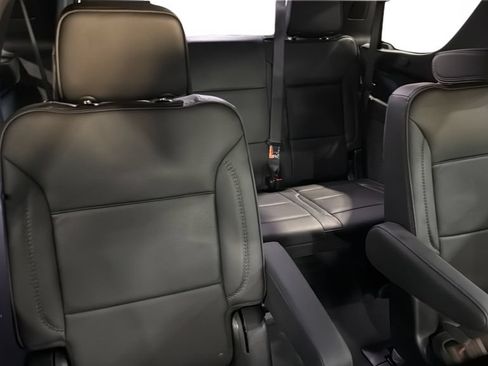 Used 2025 GMC Yukon Denali w/ Denali Reserve Package AWD/4WD image 15