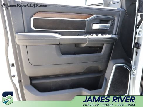 Used 2024 RAM 2500 Laramie w/ Safety Group AWD/4WD image 20