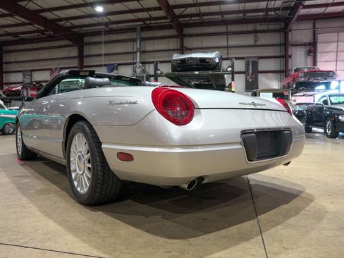 Used 2004 Ford Thunderbird Deluxe image 6