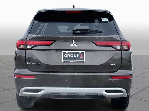 Used 2022 Mitsubishi Outlander SEL image 4