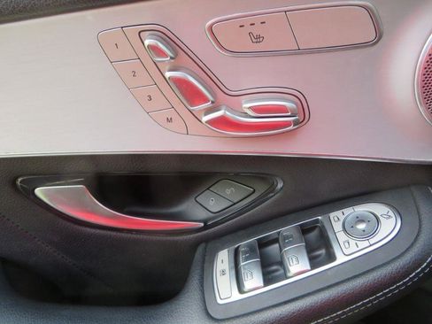 Used 2021 Mercedes-Benz GLC 300 w/ AMG Line image 20