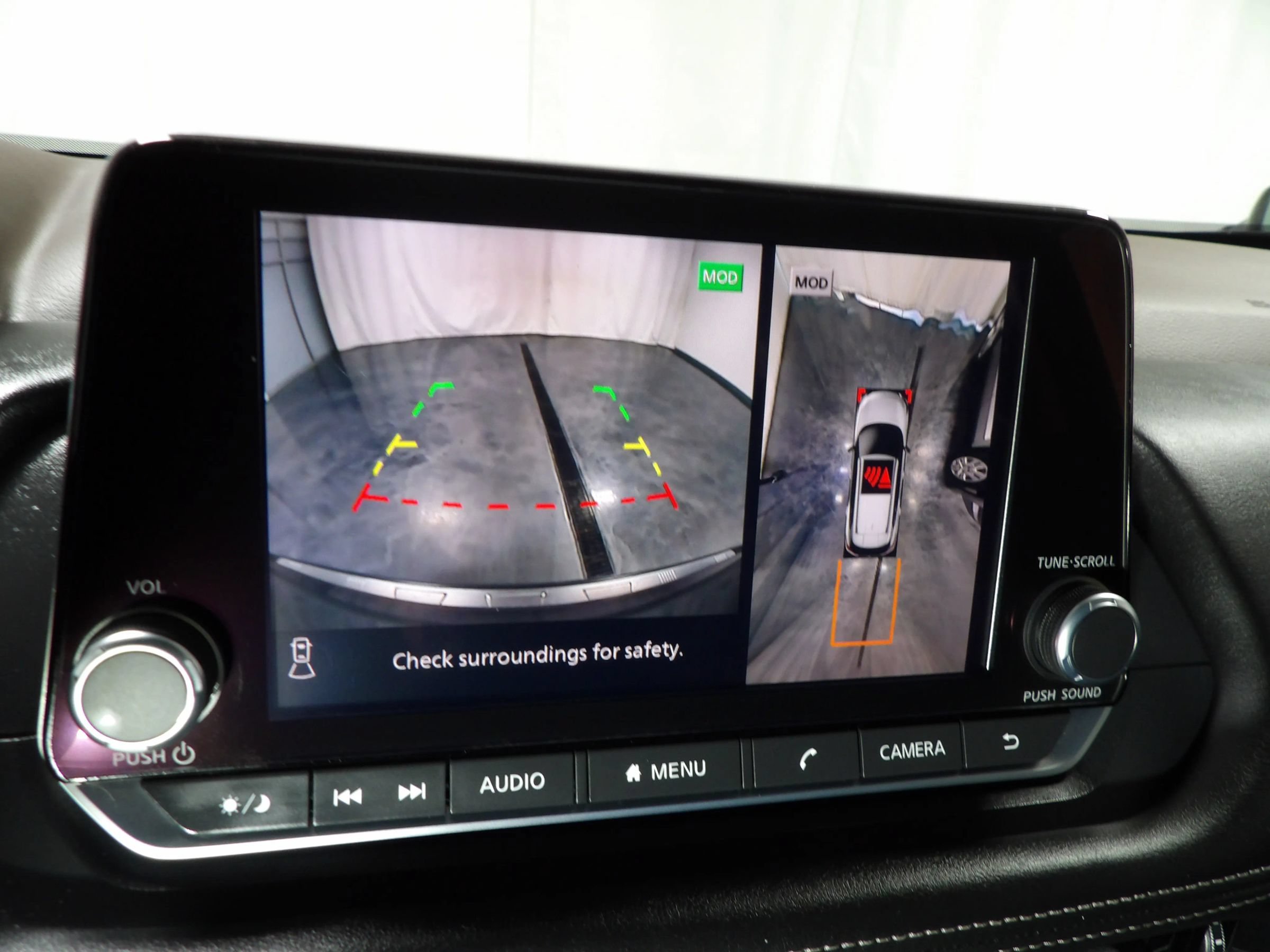 Used 2023 Nissan Rogue SL FWD image 17