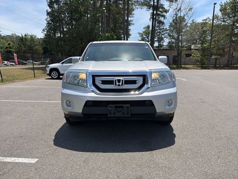 Used 2009 Honda Pilot Touring image 3