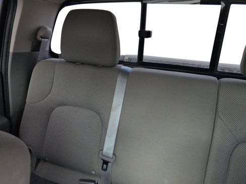 Used 2021 Nissan Frontier SV image 13