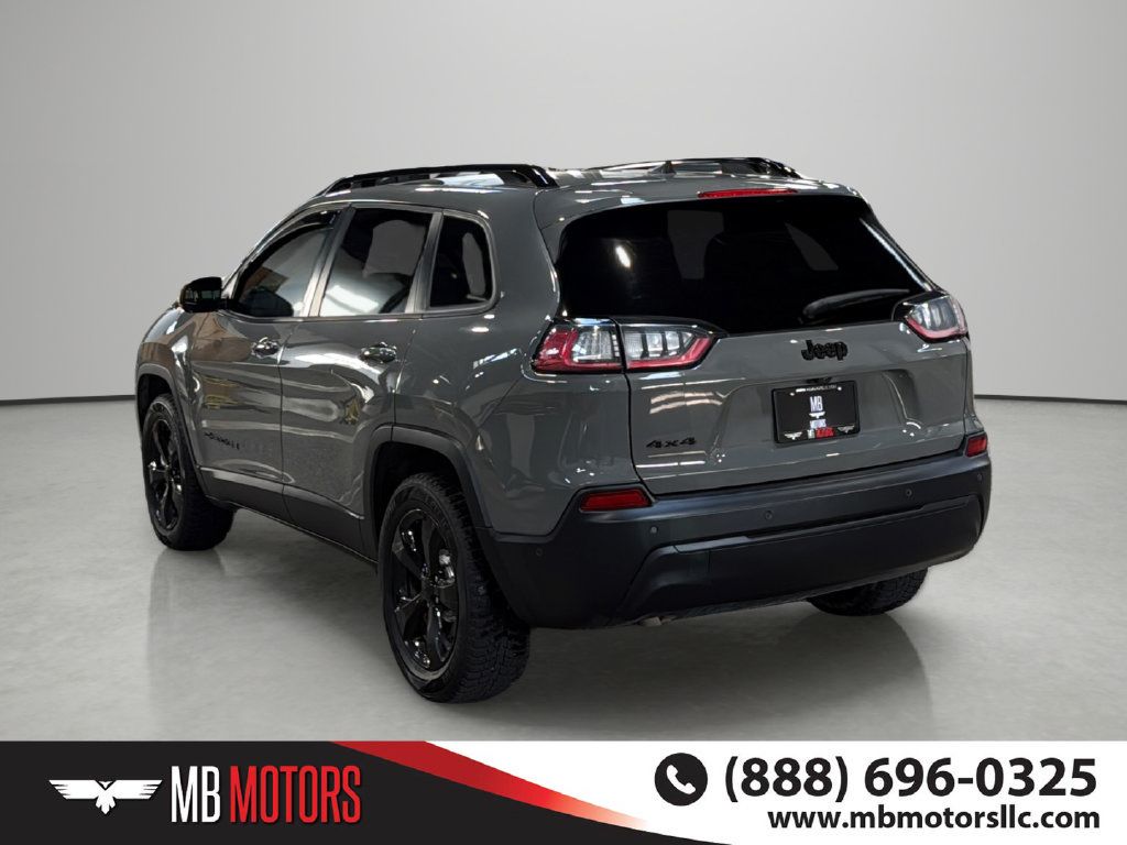Used 2023 Jeep Cherokee Altitude Lux AWD/4WD image 4