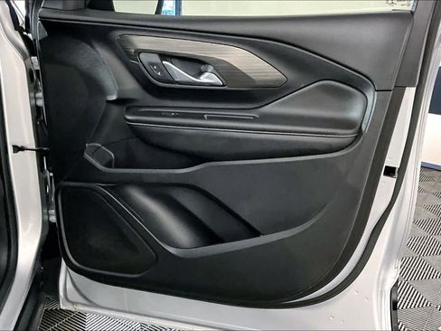 Used 2022 GMC Terrain SLE w/ Driver Convenience Package image 28