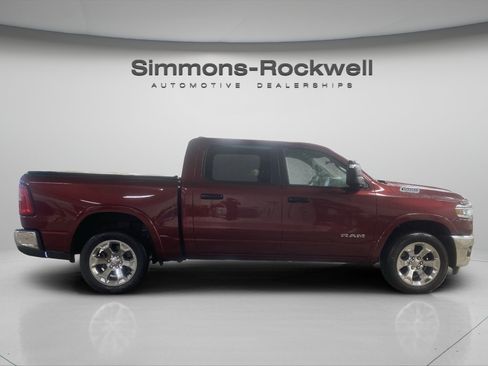 Used 2025 RAM 1500 Big Horn AWD/4WD image 6