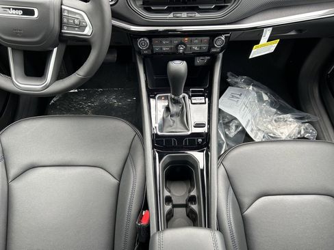 New 2026 Jeep Compass Limited image 13