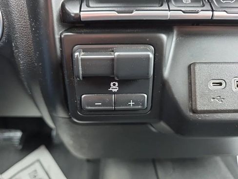 Used 2023 Chevrolet Silverado 2500 LT w/ Convenience Package image 25