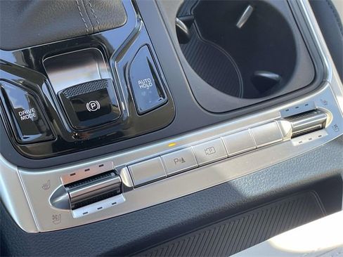 New 2026 Kia Carnival SX image 41