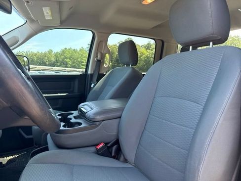 Used 2017 RAM 2500 Tradesman w/ Chrome Appearance Group AWD/4WD image 9