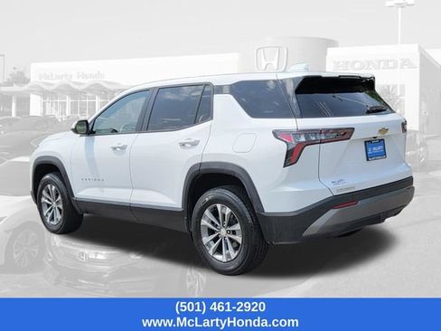 Used 2026 Chevrolet Equinox LT FWD image 3
