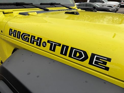 Used 2022 Jeep Wrangler Sport image 28