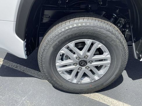 New 2026 Toyota Tundra SR5 AWD/4WD image 10