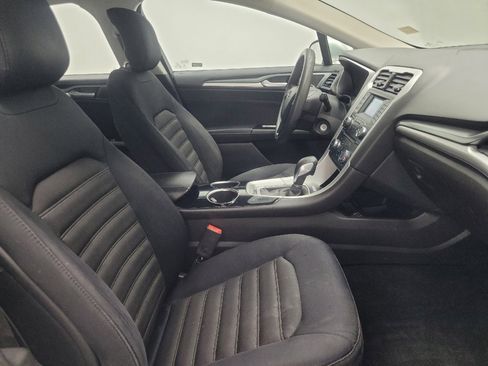 Used 2014 Ford Fusion SE image 21
