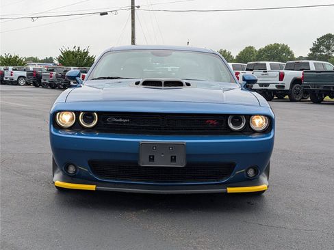 Used 2022 Dodge Challenger R/T w/ Shaker Package RWD image 8
