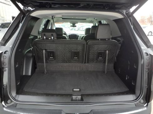 Used 2020 Chevrolet Traverse LT w/ LT Premium Package image 15