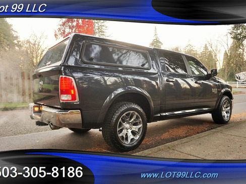 Used 2019 RAM 1500 Laramie w/ Convenience Group image 9