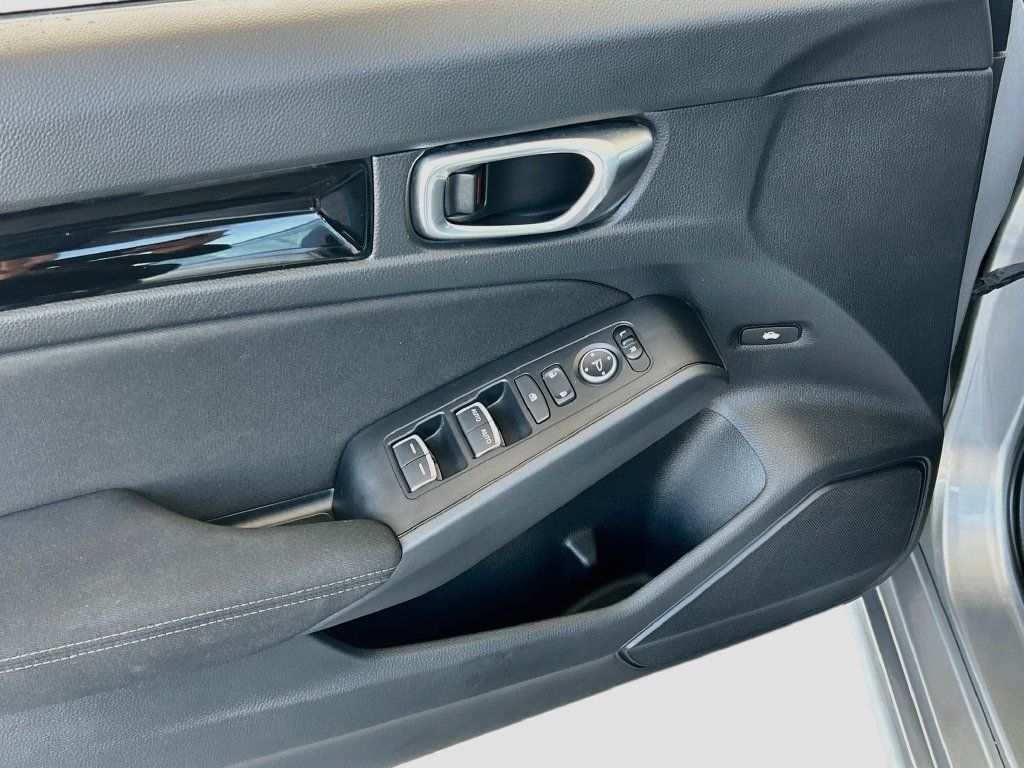 Certified 2025 Honda Civic Sport image 17