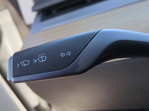 Used 2021 Tesla Model 3 Standard Range Plus image 25