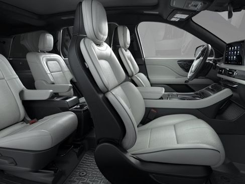 New 2027 Lincoln Aviator Black Label AWD/4WD image 27