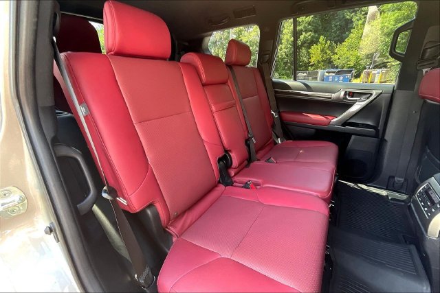 Used 2023 Lexus GX 460 Premium w/ Premium Package AWD/4WD image 25