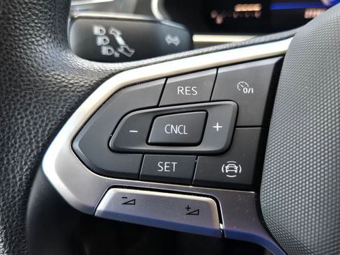 Used 2022 Volkswagen Tiguan S image 25