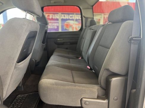 Used 2009 Chevrolet Silverado 1500 LT w/ Regional Value Package image 19